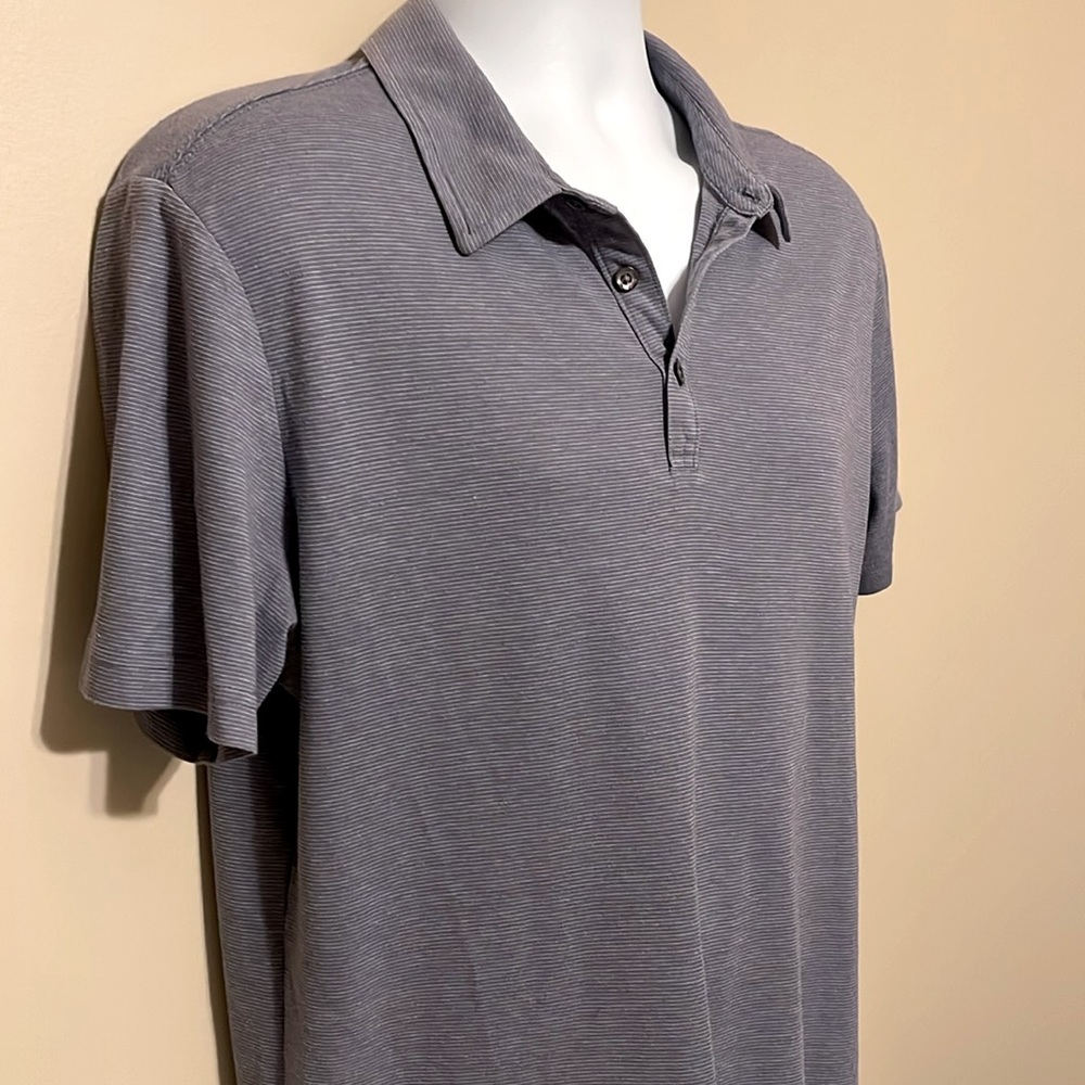 ROBERT BARAKETT Polo. Size X-Large (fits like a Large)
